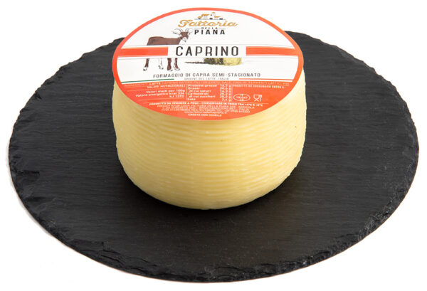 CAPRINO SEMI CURADO 650GR APROX - FATTORIA DELLA PIANA